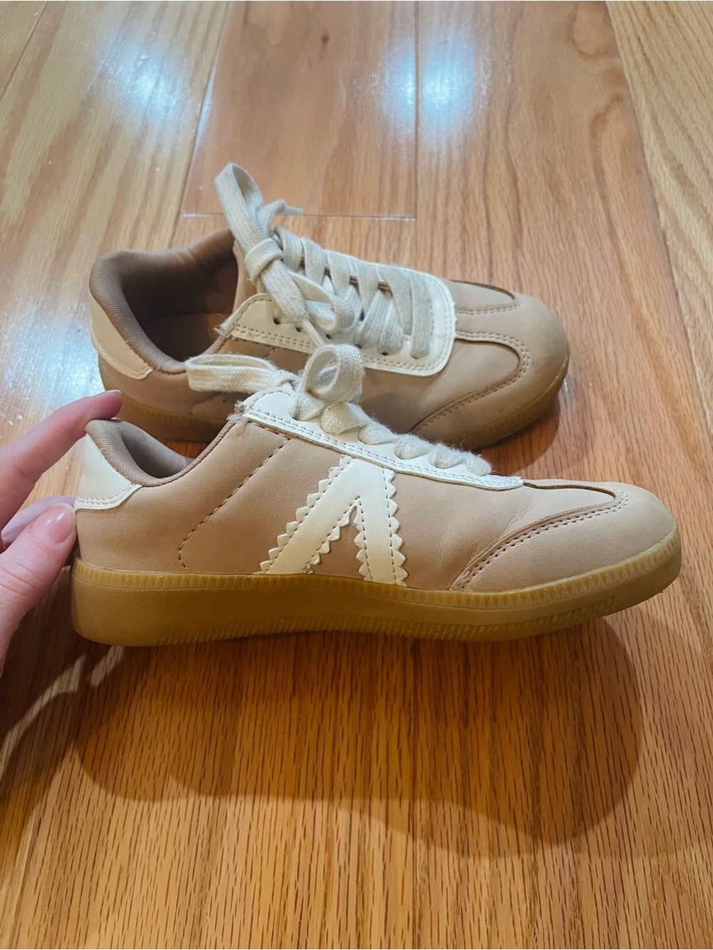 MIA Little Baker Kids Beige Sneakers with White Accent